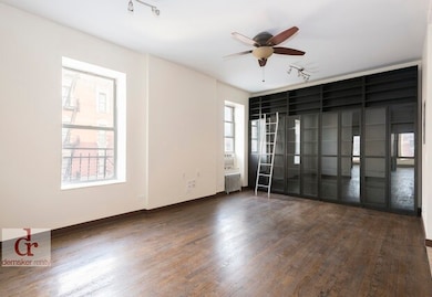 300 E 6th St unit BLDG, New York, NY 10003 - photo 5