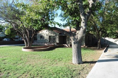 2607 E Foote PHX 01