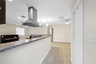 1472 SW 44th Ave unit 1, Fort Lauderdale, FL 33317 - photo 6
