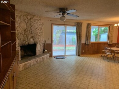 595 N Cedar St, Canby, OR 97013 - photo 5