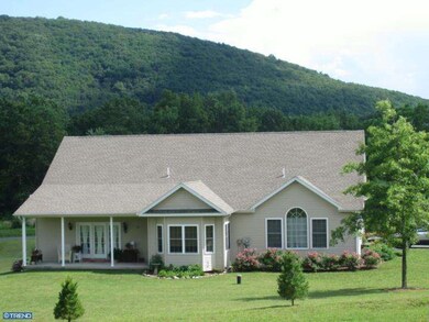 4 Osprey Cir, New Ringgold, PA 17960 - photo 3