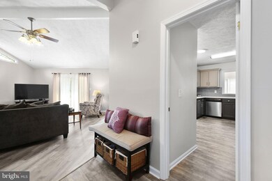 740 Lakeview Pkwy, Locust Grove, VA 22508 - photo 6