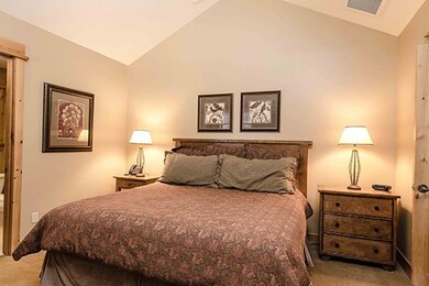 12423 Lookout Loop unit F15-52, Truckee, CA 96161 - photo 6