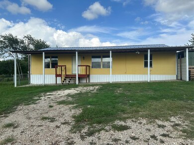 2012 Tepar Ln, Cleburne, TX 76031 - photo 2