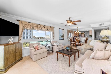 83 Destin Towers