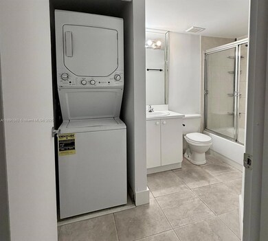 Verabella Falls unit D408, Miami, FL 33193 - photo 3