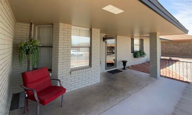 406 Sundial Ave, Alamogordo, NM 88310 - photo 3