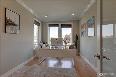 1025 N 36th St, Renton, WA 98056 - photo 4