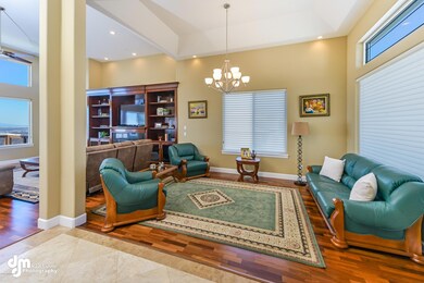 Main Living Area-9598-FULL