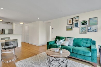 Parris Landing unit 3508, Charlestown, MA 02129 - photo 2