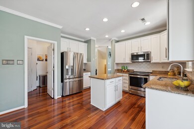 2808 Elsa Ct, Crofton, MD 21114 - photo 4