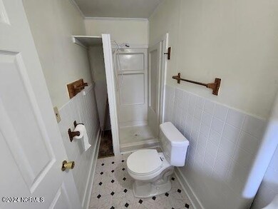 221 Lakewood Dr unit B, Jacksonville, NC 28546 - photo 6