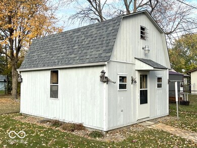 1402 Woodward St, Lapel, IN 46051 - photo 3