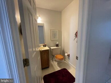 182 S Orchard Ave, Kennett Square, PA 19348 - photo 4