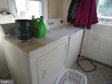 12412 Stottlemyer Rd, Myersville, MD 21773 - photo 5