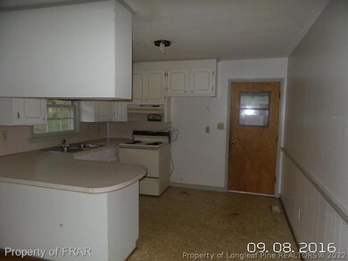 7538 Overbrook Dr, Fayetteville, NC 28303 - photo 3