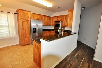 1261 Newcastle Dr, Weatherford, TX 76086 - photo 6