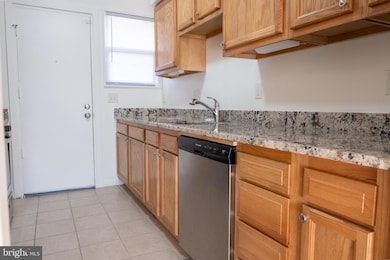 2027 Barlowe Place, Hyattsville, MD 20785 - photo 5