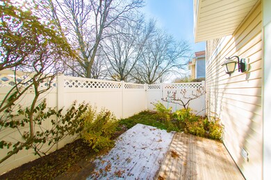 583 Le Parc Cir unit 63, Buffalo Grove, IL 60089 - photo 7