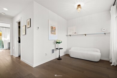 9443 35th Ave SW unit D, Seattle, WA 98126 - photo 4