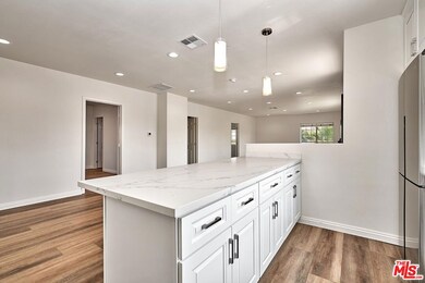 143 1/2 N Alexandria Ave, Los Angeles, CA 90004 - photo 3