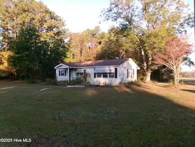 840 Wilmar Rd, Vanceboro, NC 28586 - photo 6