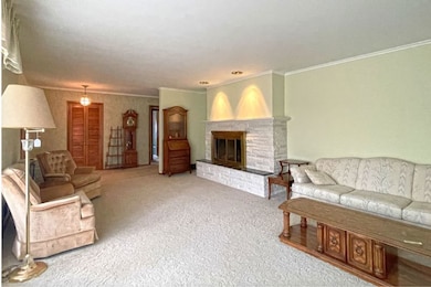 1210 Johnson Dr, Shenandoah, IA 51601 - photo 4