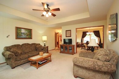 6 Living Room