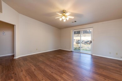 1738 Almaden Dr, Redding, CA 96001 - photo 5