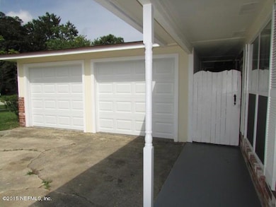 8010 Congaree Ct N, Jacksonville, FL 32211 - photo 3