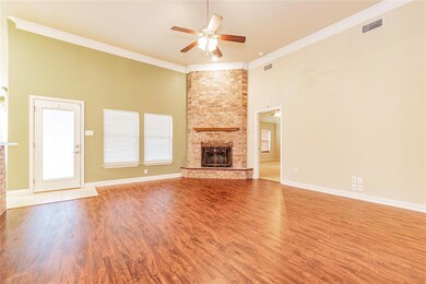 809 Wandering Ct, Granbury, TX 76049 - photo 2