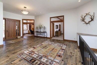 2642 NW Champion Cir, Bend, OR 97701 - photo 3