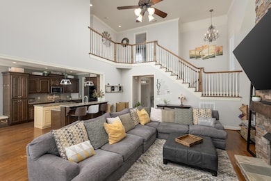 2025_03_March_415_Lakeshore_Cove_Dr_0021