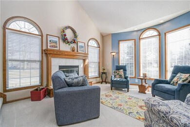 600 W Olive St, Raymore, MO 64083 - photo 7