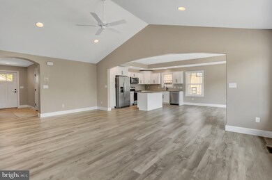 297 Toms Ln, Greencastle, PA 17225 - photo 6