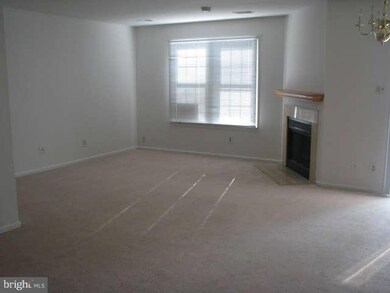 12930 Grays Pointe Rd unit 12930A, Fairfax, VA 22033 - photo 3