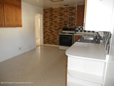 735 Pershing St, Craig, CO 81625 - photo 6