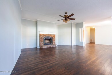 3013 Oaks Rd, New Bern, NC 28560 - photo 4