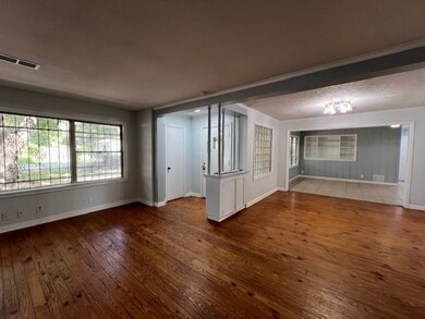 3005 Pecan St, Houston, TX 77087 - photo 4