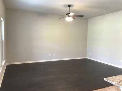 4917 Park Shore Dr, Marrero, LA 70072 - photo 2