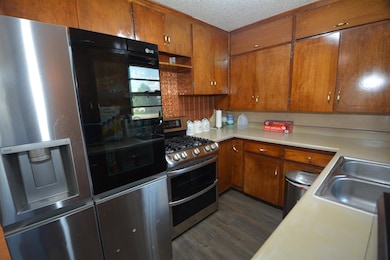 1251 E Fortuna St, Wichita, KS 67216 - photo 4