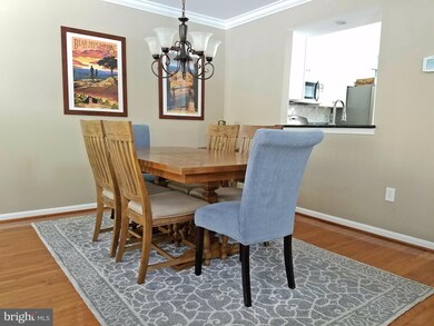 11950 Thurloe Dr, Lutherville Timonium, MD 21093 - photo 5