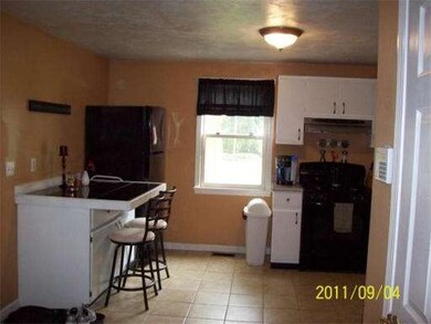 103 Hayward St unit B, Milford, MA 01757 - photo 4