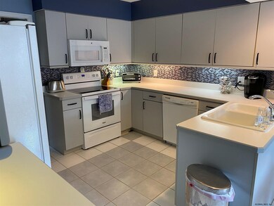 18 Saratoga Cir, Saratoga Springs, NY 12866 - photo 5