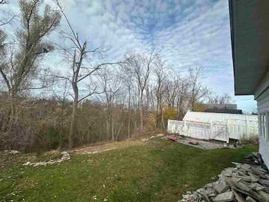 616 Elizabeth St, Petoskey, MI 49770 - photo 4