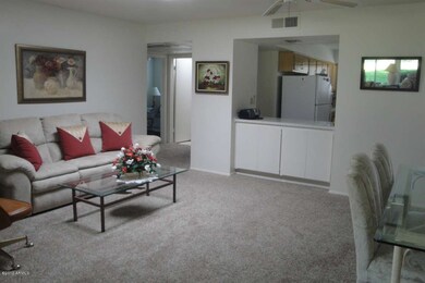 LIVING/DINING ROOM