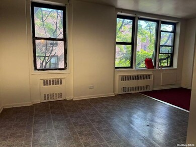 83-30 Vietor Ave unit 601, Elmhurst, NY 11373 - photo 4