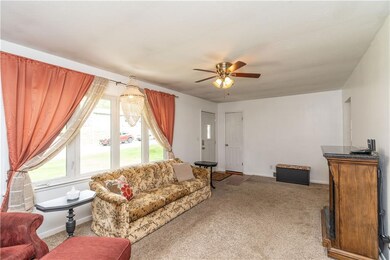 7606 SW 10th St, Des Moines, IA 50315 - photo 5