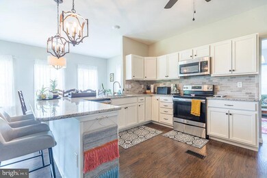 10027 Lindale Ave, Greencastle, PA 17225 - photo 5