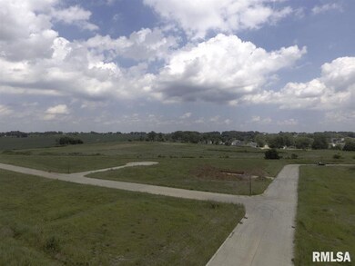 1220 W 64th St, Davenport, IA 52806 - photo 2